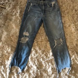 3x1 destroyed boyfriend jeans with raw hem